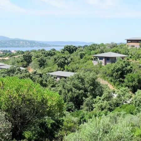 Villa Grande De Vacances Dans Le Domaine De Lorello Porticcio (Corsica)